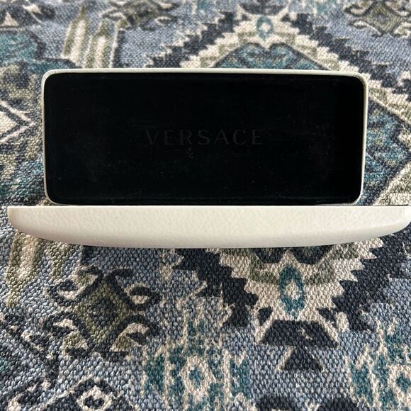 VERSACE Eyeglass Case - Picture 3 of 4